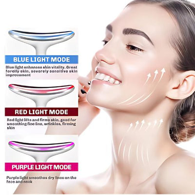 Modes lumière bleue, rouge et violette du Lisseur Cou & Visage illustrés sur un visage féminin. Appareil anti-rides pour cou et visage raffermis.